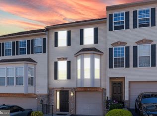 2710 Equestrian Dr, York, PA 17402