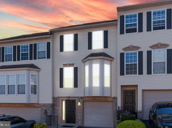 2710 Equestrian Dr, York, PA 17402