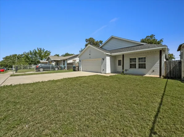 1513 Irma St, Fort Worth, TX 76104