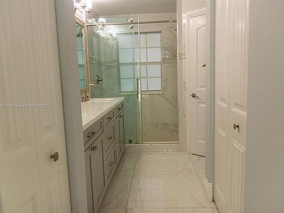 3rd image of 26 Valencia Dr