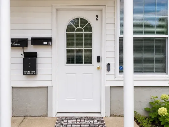 31-33 Ashland St #2, Haverhill, MA 01830