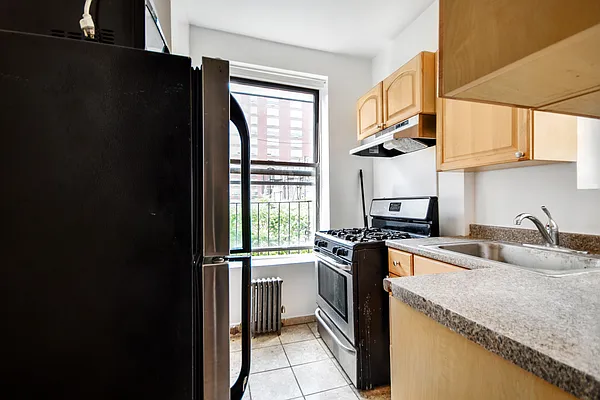 Rented by Compass | media 28