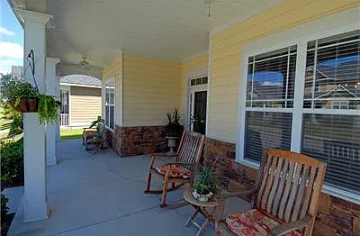 4 bed, 2.5 bath, 2854 sqft, $2,500 — Photo 1