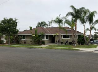 2833 Francis Ln, Costa Mesa, CA 92626
