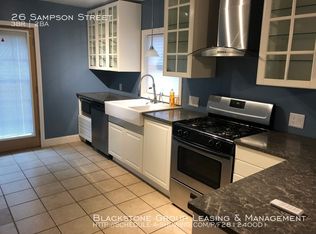 26 Sampson St, Bristol, RI 02809