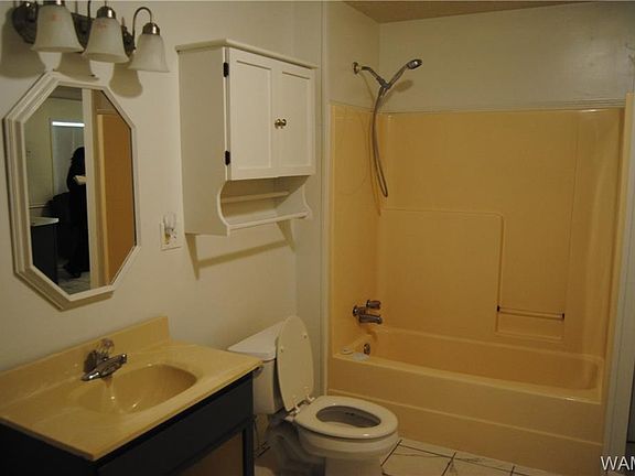 4th image of 163 Whispering Hills Ln