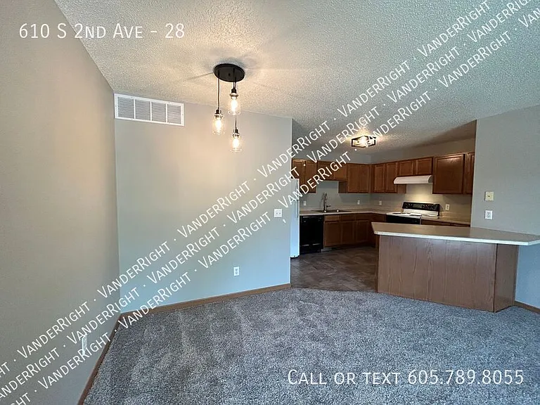 610 S 2nd Ave #28 — Photo 1