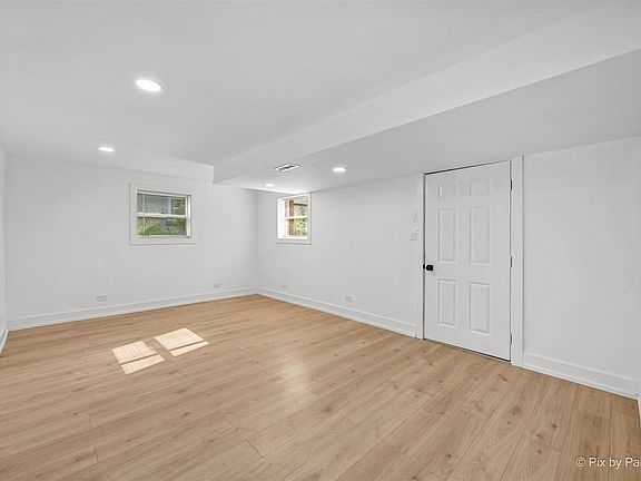 3rd image of 714 Western Ave