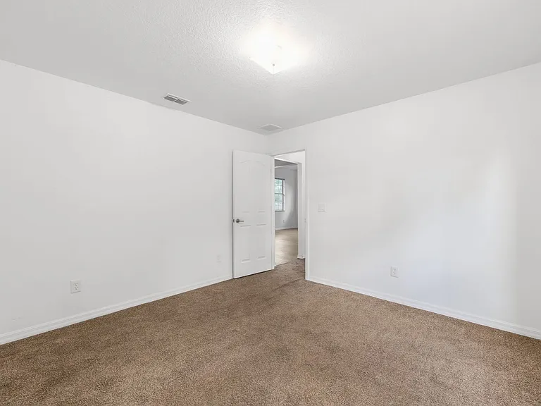 7860 SW 204th Ave — Photo 17