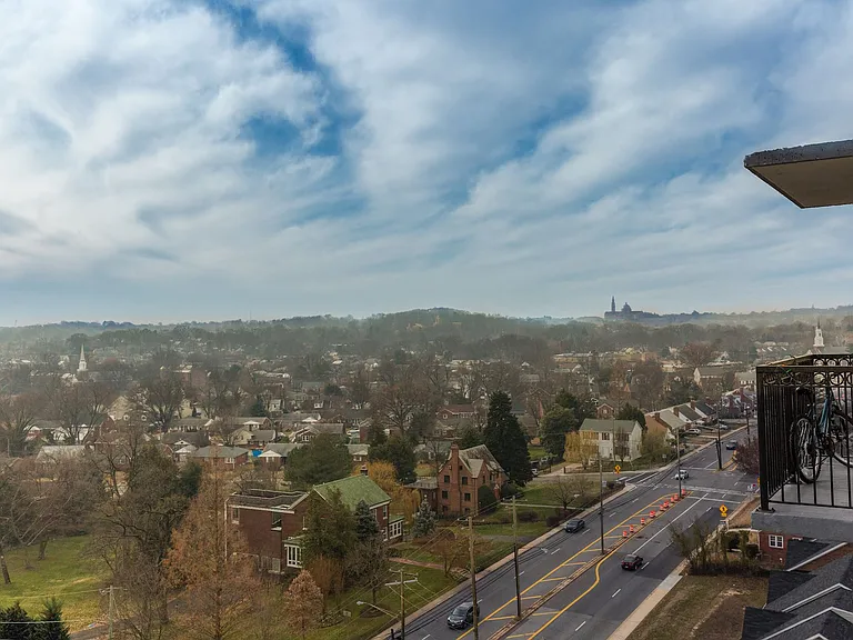 Avondale Overlook — Photo 15