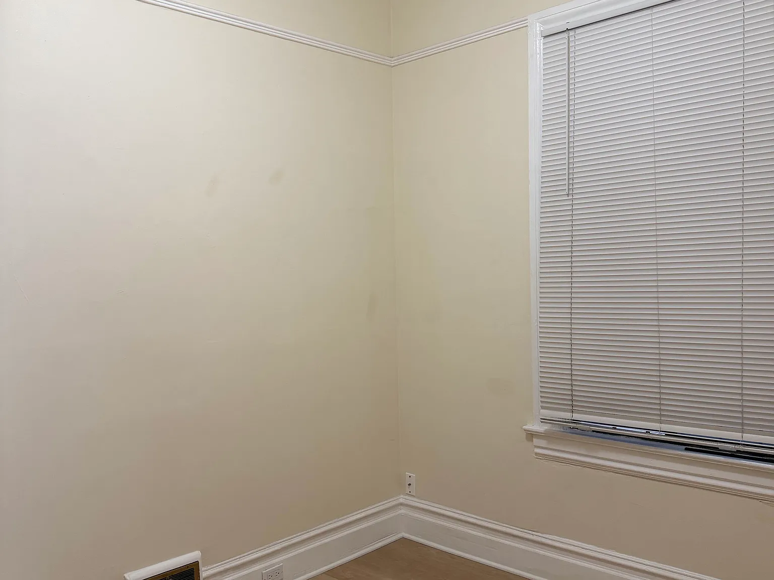 2 bed, 800 sqft, $5,250 — Photo 4
