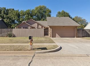 506 Garland Ct, Norman, OK 73072
