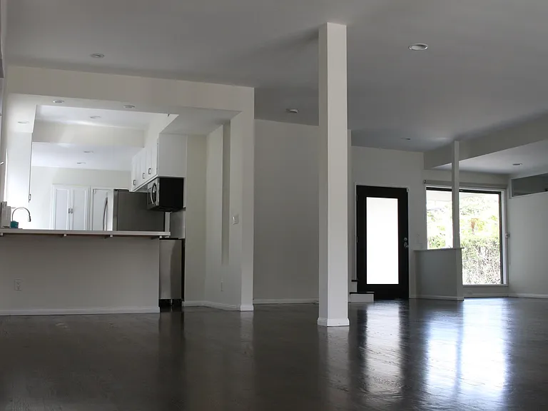 11336 Montana Ave — Photo 14