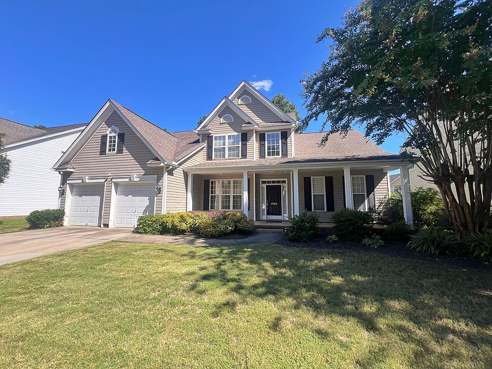 1st image of 703 Kingsmoor Dr