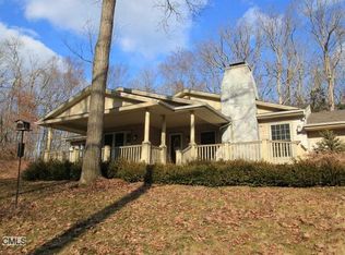 31 Cold Spring Rd, Newtown, CT 06470