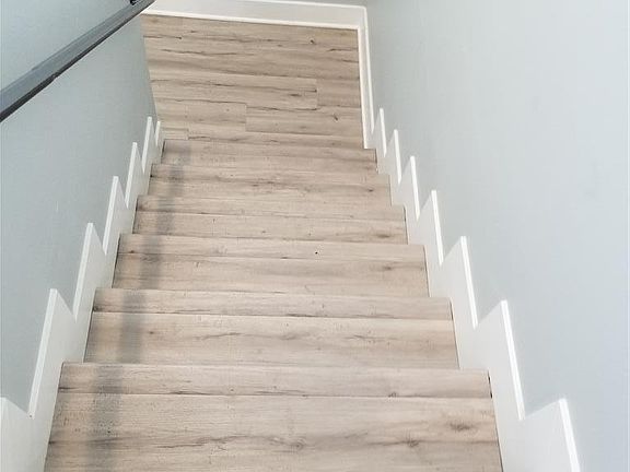 2nd image of 814 N Wilmington Blvd #1/2