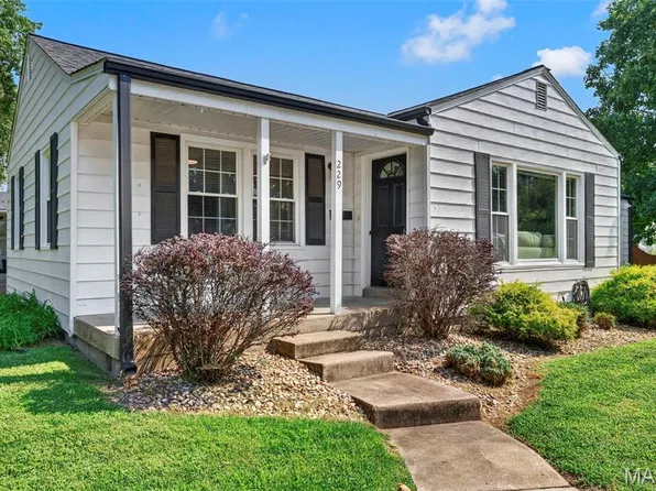 229 Quan Ave, Saint Louis, MO 63122