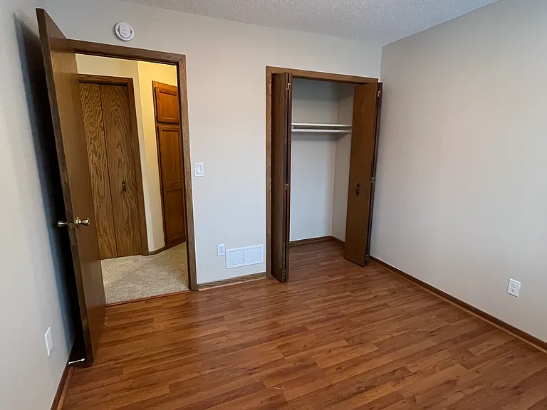 7017 Polaris Ln N — Photo 19