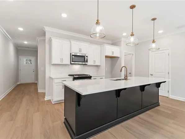 337 Colsen Dr, Acworth, GA 30102
