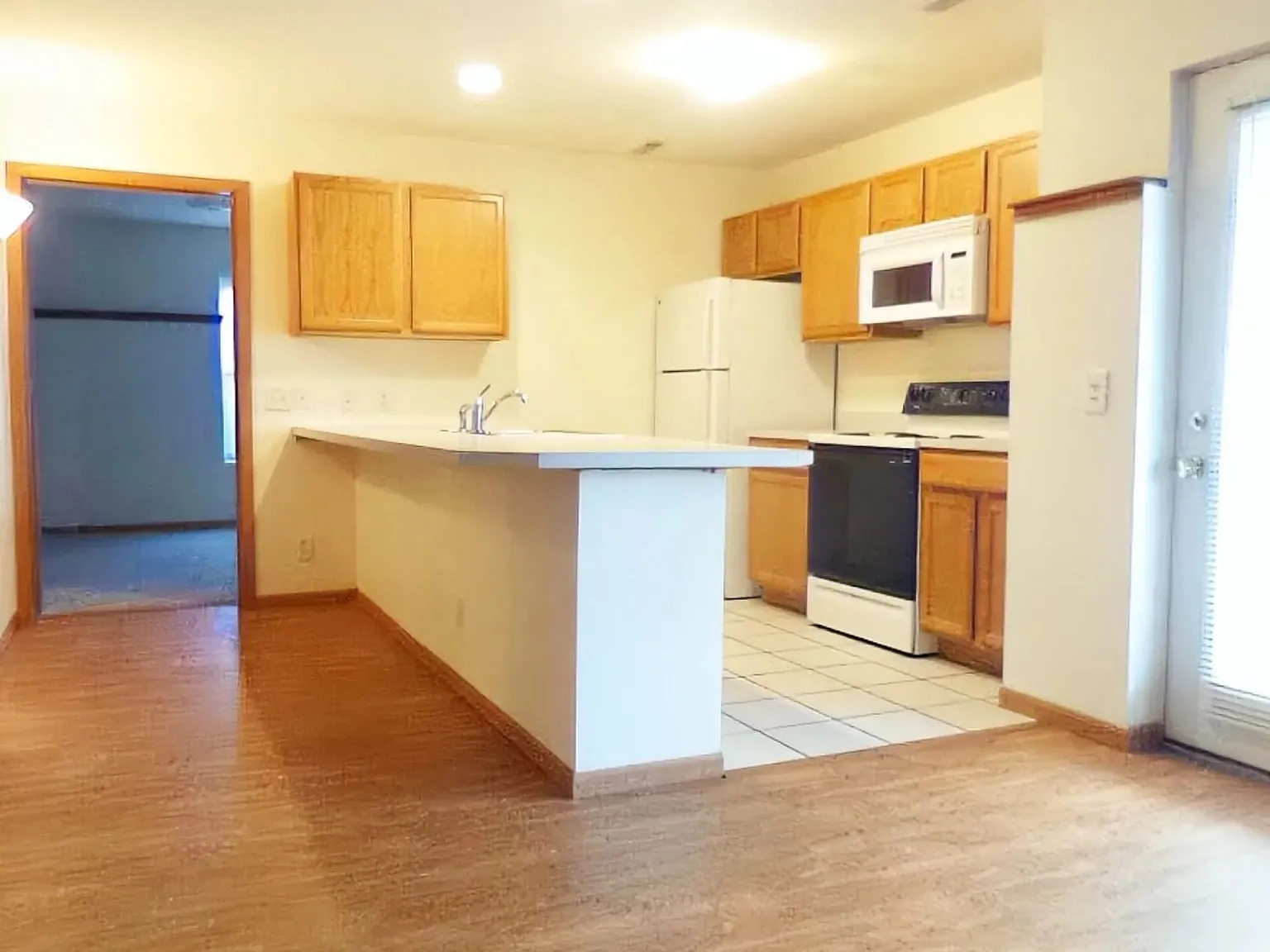 University Village Apartment Building - Ph3 Uv Bldg 1 — Photo 1