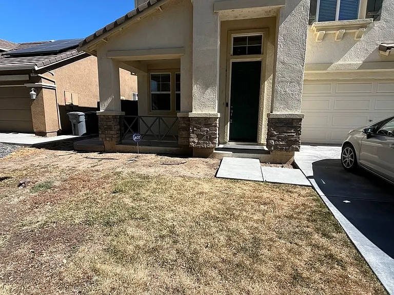 1520 Manzanita Way — Photo 2