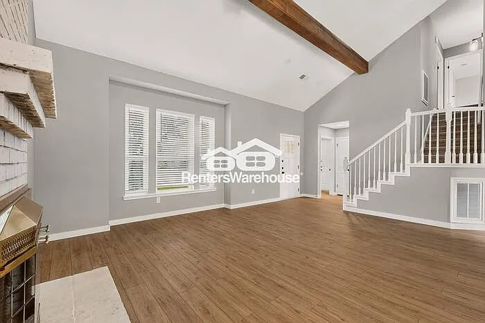 8008 Cornell Dr — Photo 7