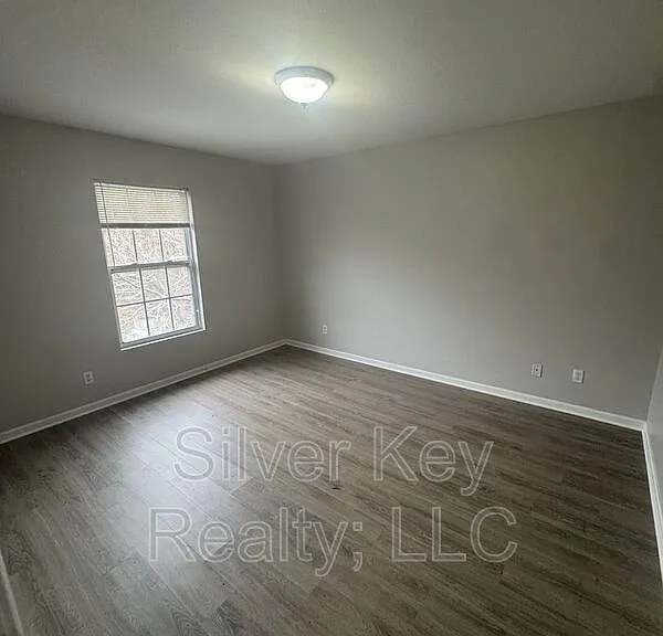 220 Willow Creek Dr #8 — Photo 7
