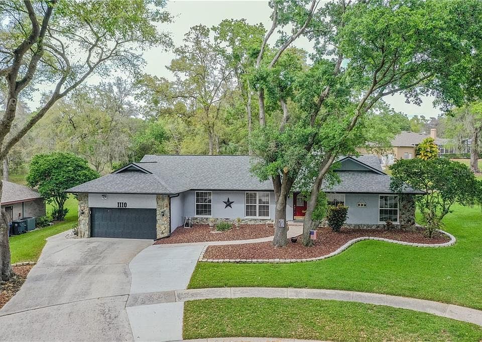 1st image of 1110 Oakridge Manor Dr