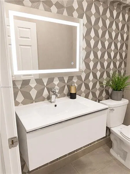 4 bed, 3.5 bath, 2642 sqft, $5,500 — Photo 3