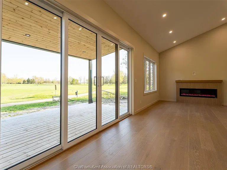 430 Indian Creek Rd W — Photo 10