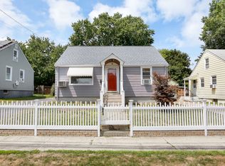 157 Carnegie Ave, Bridgeport, CT 06610