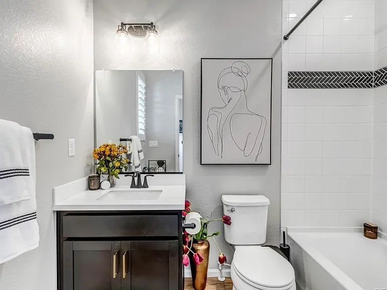 2428 Yukon Dr — Photo 4