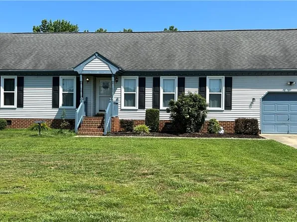 801 N Haven Cir, Chesapeake, VA 23322