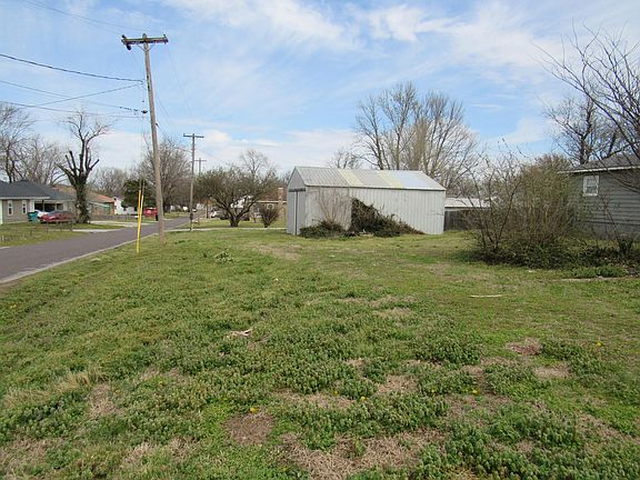 4th image of 1825 W High Street