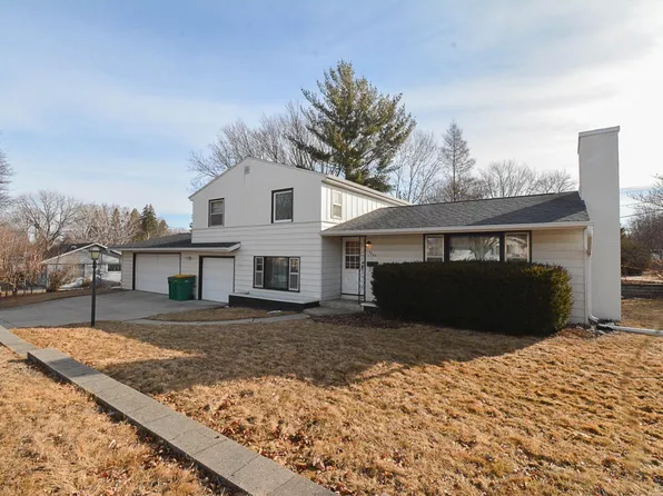 2204 17th Ave NW, Rochester, MN 55901