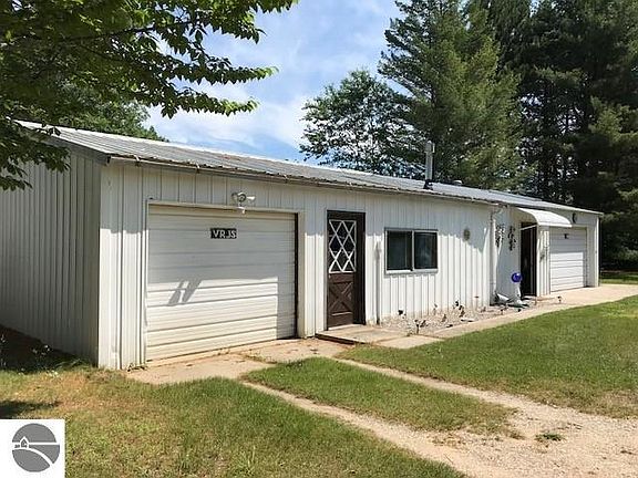 2nd image of 6392 W Fairlane Dr