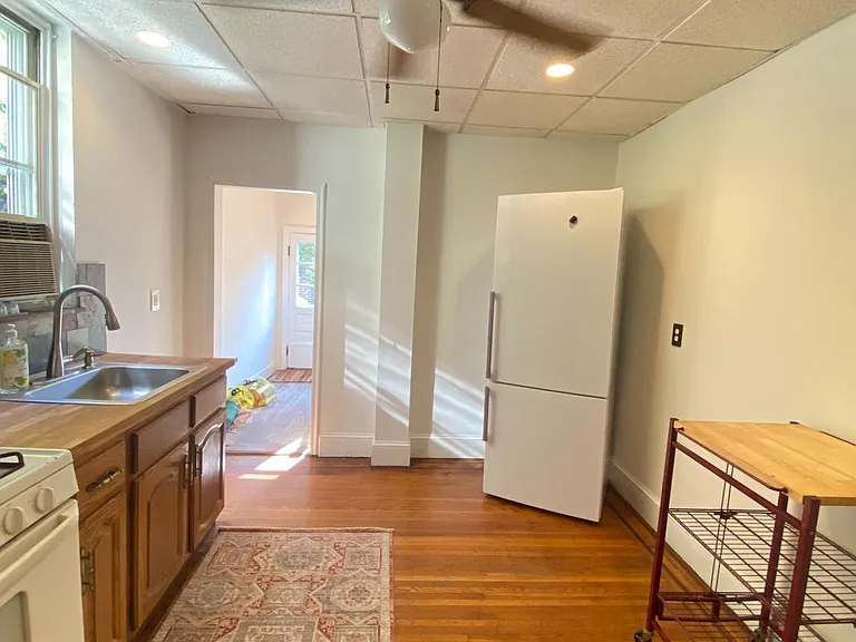 2038 E Dauphin St — Photo 10