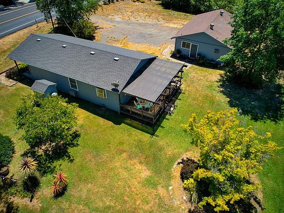 2nd image of 1858 Auburn Folsom Rd
