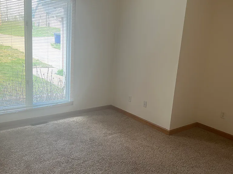 178 Cedar Cir #178 — Photo 6