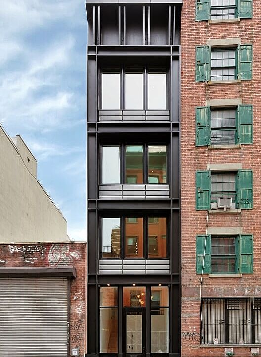 1st image of 267 1/2 Water St #1