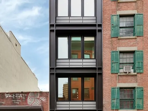 267 1/2 Water Street image 1 of 13