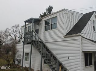 614 Pleasant St, Charlotte, MI