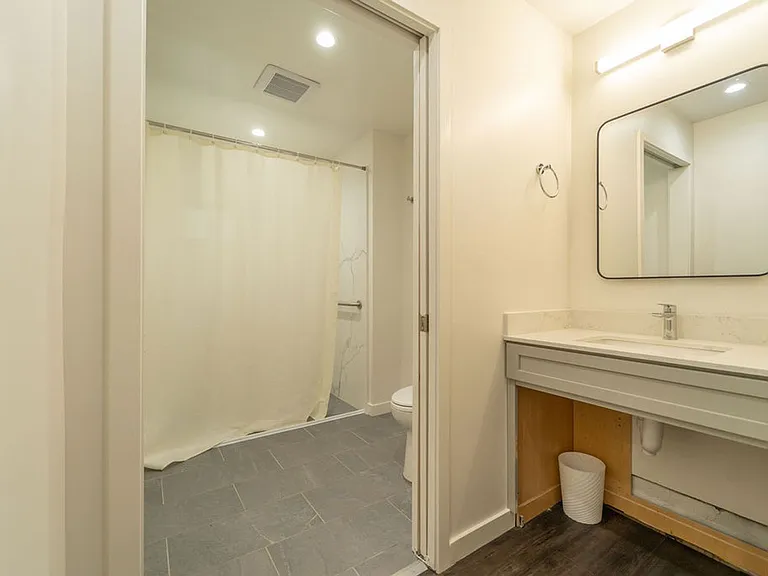 2737 Durant Avenue — Photo 11