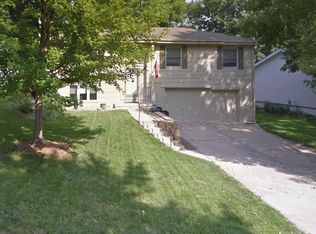 12730 Larimore Ave, Omaha, NE 68164