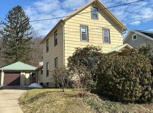 106 Orchard St #10, Warren, PA 16365