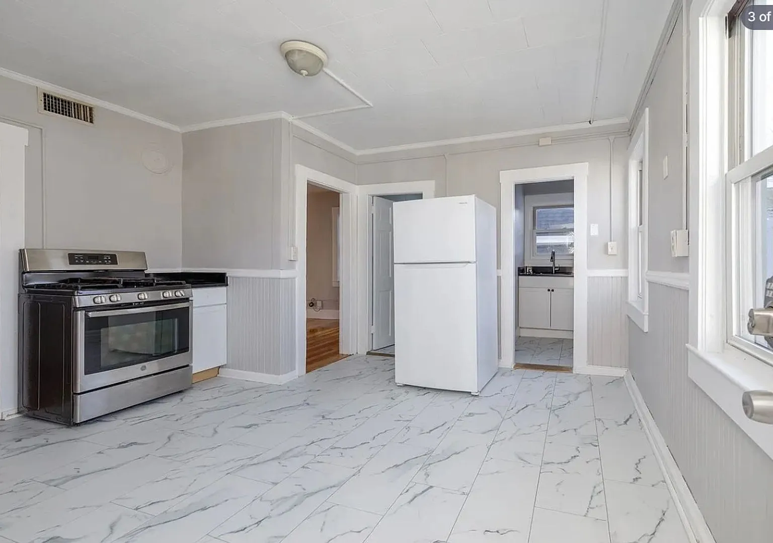 37 Chestnut St — Photo 2
