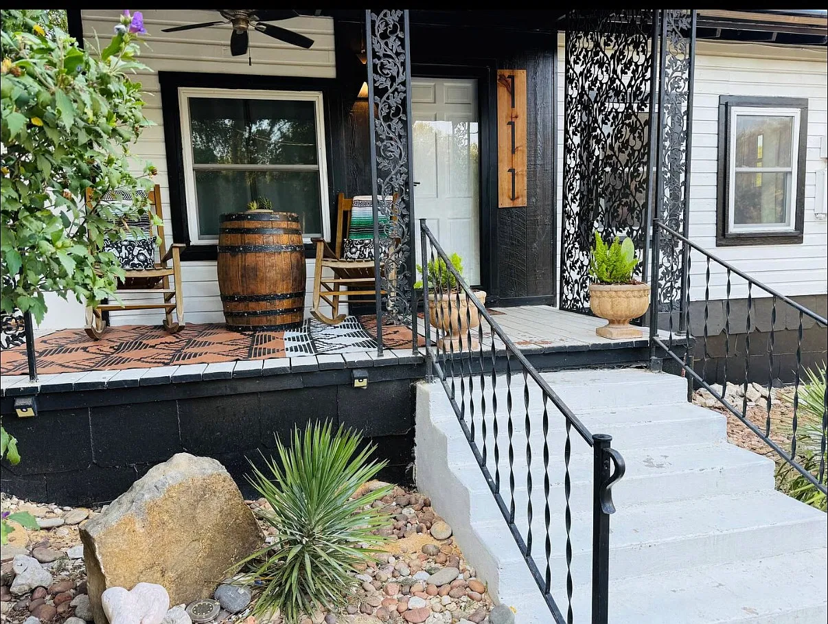 111 Apache Trl — Photo 1