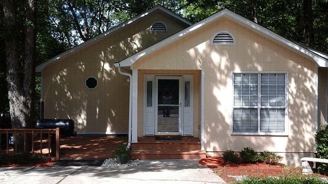 391398