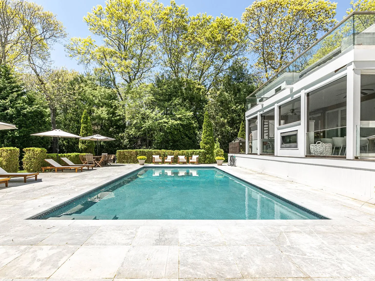 Short Term East Hampton Village Fringe 6 Bedroom — Photo 3