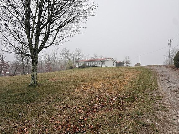 2nd image of 133 Stone Ridge Cir